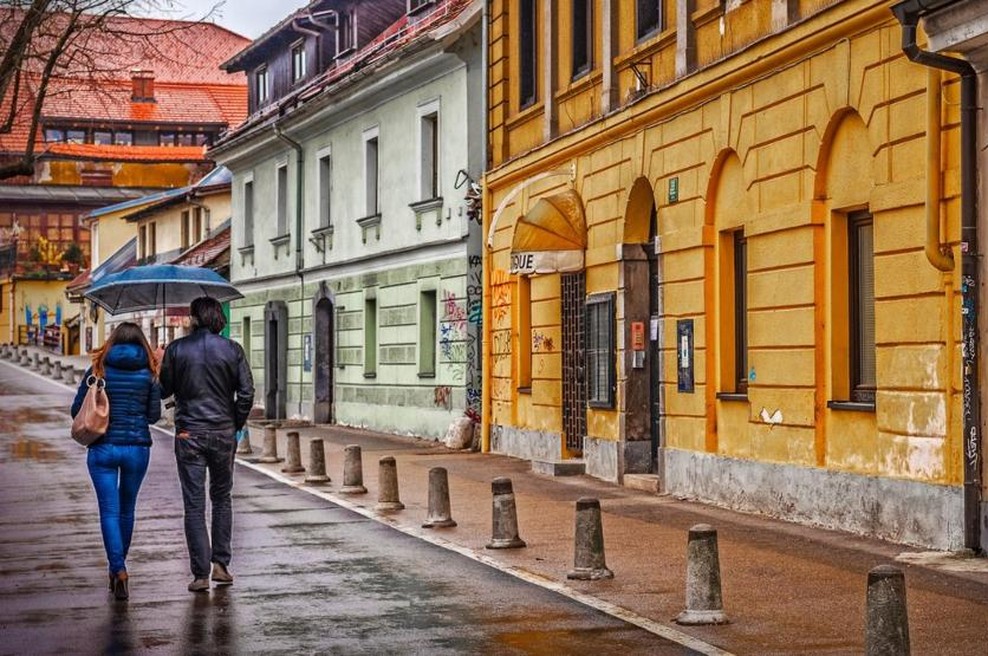 Na pomladanske radosti bomo morali še počakati, vremenska napoved poskrbela za slabo voljo (poglejte, kaj nas čaka) (foto: Profimedia)