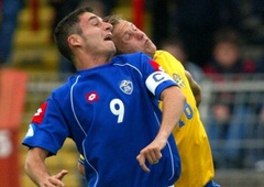 Bolezen ne izbira: nekoč odlični nogometaš bije najtežjo bitko v življenju (navijači so mu poslali ganljivo sporočilo)