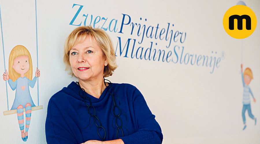 Toplina praznikov marsikoga popelje v brezskrbno otroštvo. Tudi Darjo Groznik, ki daje glas otrokom (foto: Aleksandra Saša Prelesnik)