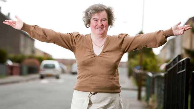 Se spomnite neverjetne Susan Boyle? Pevka, ki je obnorela svet, je danes videti povsem spremenjena (FOTO) (foto: Profimedia)
