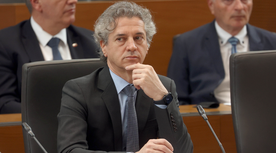 Zaradi Golobovih besed zavrelo: pod vprašaj je postavil celotno davčno reformo (foto: Borut Živulovič/BOBO)