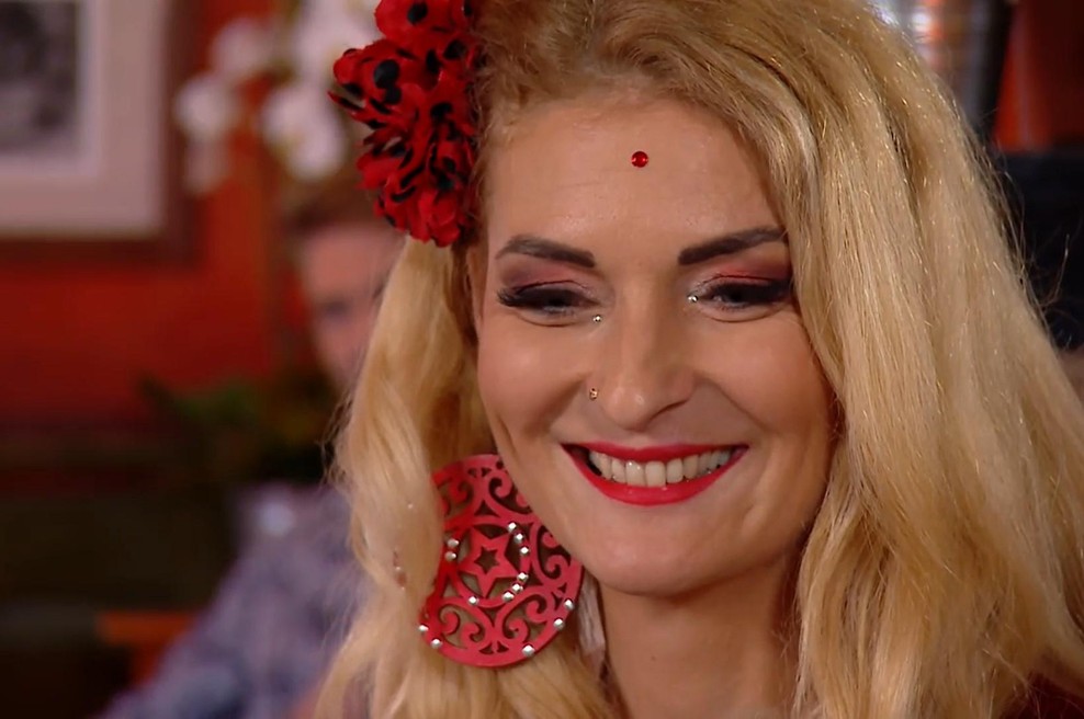 Anna (Poroka na prvi pogled) popolnoma prevzeta s čustvi, tega od Aleša ni pričakovala (foto: Planet TV/posnetek zaslona)