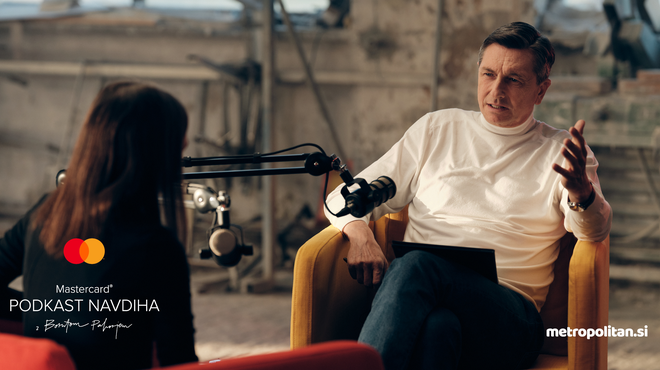Prihaja nov podkast: v vlogi voditelja Borut Pahor, kot ga še niste videli (razkrivamo, kdaj in kje) (foto: Sami Rahim)