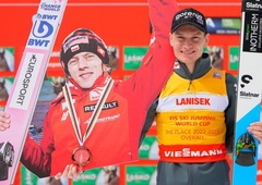 Gesta Anžeta Laniška je močno ganila Dawida Kubackega: "Z Marto sva jokala, ko sva videla, kaj je naredil"