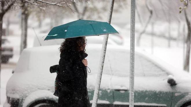 Čaka nas izjemno spremenljivo vreme: kdaj lahko pričakujemo sneg do nižin? (foto: Armin Durgut/PIXSELL/Bobo)