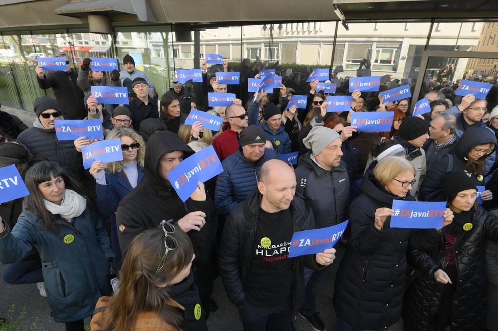 Stavkajoči na RTV Slovenija: pogajanja niso prinesla nobenega napredka (foto: Borut Živulović/Bobo)