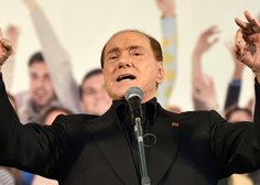 Berlusconi na intenzivni negi: njegove hospitalizacije so zaradi resnih težav vse pogostejše