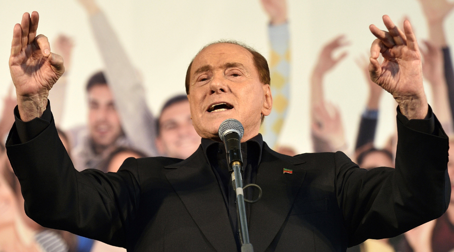 Berlusconi na intenzivni negi: njegove hospitalizacije so zaradi resnih težav vse pogostejše (foto: Profimedia)