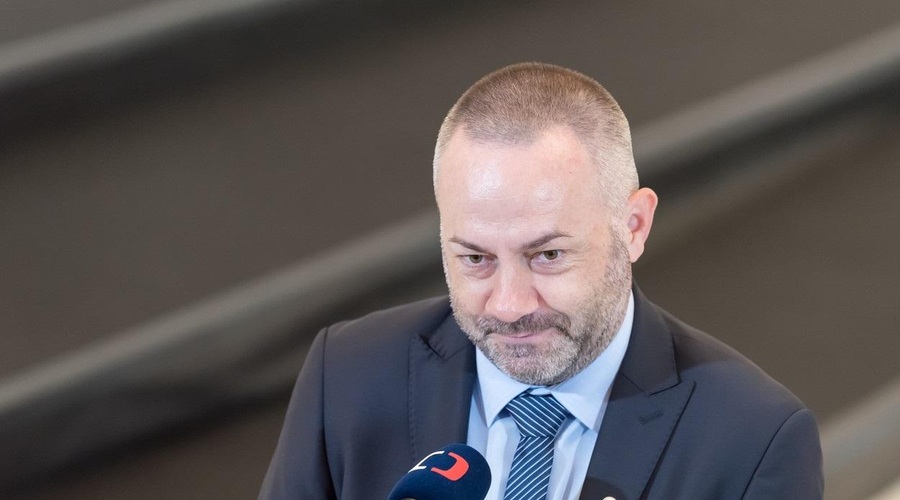 SDS uresničila napovedi: vložena interpelacija zoper Bešiča Loredana, kaj mu očitajo? (foto: Profimedia)
