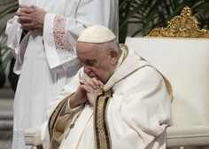 Nove zdravstvene tegobe v Vatikanu: papež na prisilnem počitku