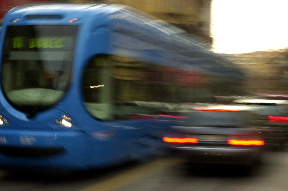 Panika pri naših sosedih: najstnik ukradel tramvaj in se z njim vozil po mestu (foto: Žiga Živulovič jr./Bobo)
