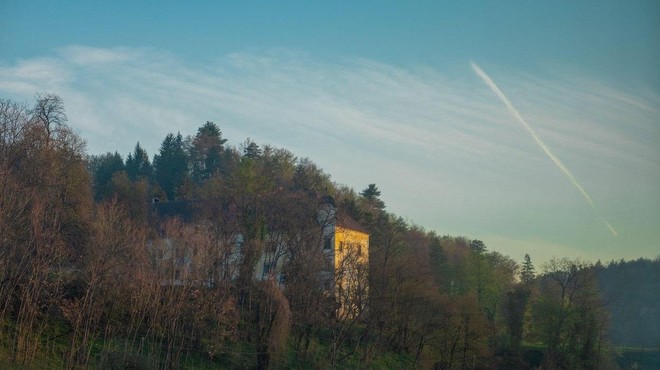 Zelo žalostno: nekoč enega najlepših slovenskih gradov prodajajo za simbolično ceno (foto: Profimedia)