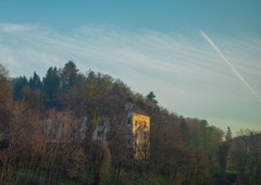 Zelo žalostno: nekoč enega najlepših slovenskih gradov prodajajo za simbolično ceno