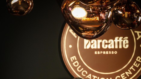 Barista svetuje: kako v 5 korakih do odličnega kavnega napitka po znani italijanski metodi