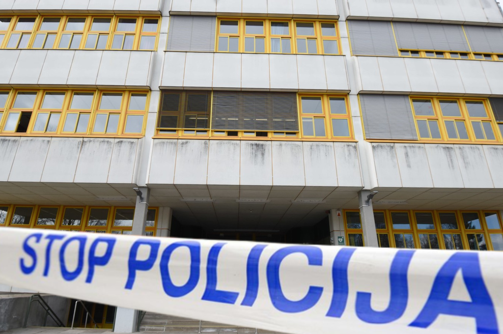 Fotografija je simbolična. (foto: Profimedia/Žiga Živulovič jr./Bobo/fotomontaža)