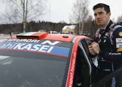 Huda tragedija pred relijem na Hrvaškem: slavni Irec zletel s ceste in trčil v drevo, poškodbe so bile prehude