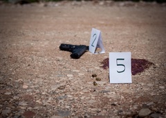 Tako bizarno se je zagovarjal dvakratni morilec iz Škofije