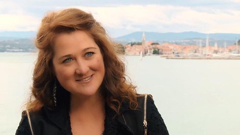 Sentya in Matej iz šova Ljubezen po domače presenetila mnoge. Poglejte to fotografijo, od katere ne boste mogli odtrgati oči