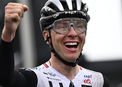 Tadej Pogačar pometel s konkurenco in hkrati vpisal še izjemni dosežek (postal je četrti v zgodovini)