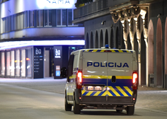 Policija Išče moškega, ki je z nožem ropal v centru Ljubljane (imamo njegov opis)