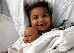 Slovenci za Evino operacijo zbrali 130 tisočakov: deklica poseg že uspešno prestala