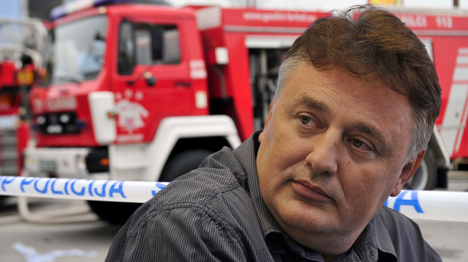 Župan občine Radenci na pomoč poklical gasilce, a ... požara ni bilo: sumijo ga storitve kaznivega dejanja (foto: BOBO/fotomontaža)