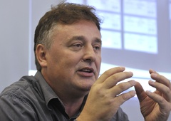 Resnica ali le iskanje grešnega kozla? Leljak za dvomilijonsko izvršbo zdaj krivi stranko Gibanje Svoboda