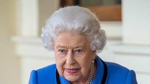 Spomin na kraljico: Kate je s še neobjavljenim družinskim portretom poskrbela za solze (FOTO)