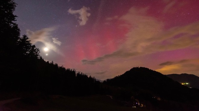 Ste ga opazili? Na nebu je bil viden zelo redek pojav (FOTO) (foto: Facebook/Meteoinfo Slovenija)