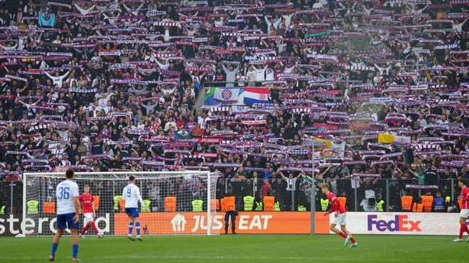 Vsi govorijo o navijačih Hajduka, v Švici pa se zgražajo: pretepi s policisti in prepevanje ustaških pesmi (foto: Profimedia)