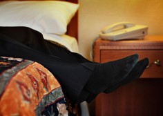 "Mislil sem, da mi smrdijo noge, toda pod mojo hotelsko posteljo je bilo truplo."