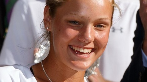 Nekdanja zmagovalka Wimbledona zdaj služi denar z erotičnimi fotografijami