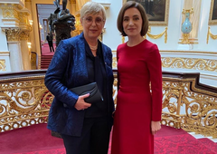 Pirc Musarjeva v Buckinghamski palači: "To je kralj povedal o Sloveniji ..."