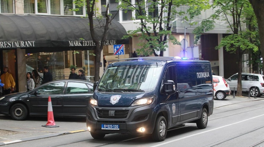 Kdaj se bo končala ta nočna mora?! O streljanju poročajo tudi iz Leskovca, za orožje prijel 19-letnik in ... (foto: Profimedia)