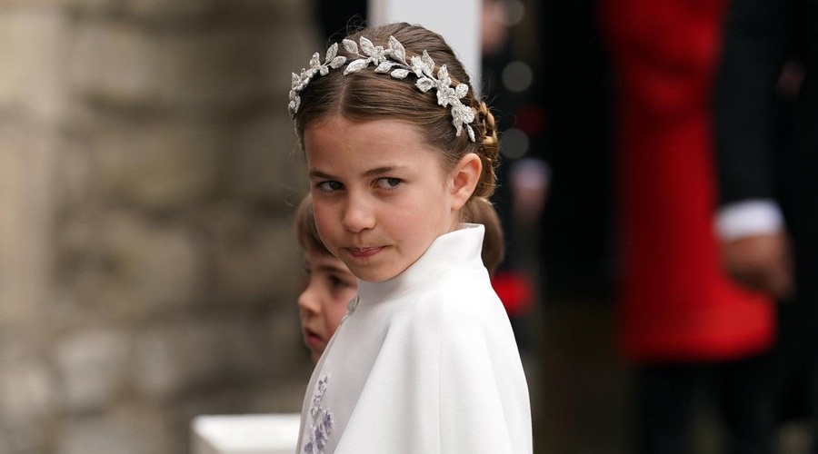 Princesa Charlotte je s to potezo na dedkovem kronanju do konca raznežila Britance (FOTO) (foto: Profimedia)