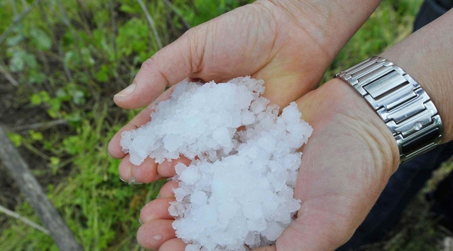 Pozor: v teh krajih bi lahko padala toča (foto: Profimedia)
