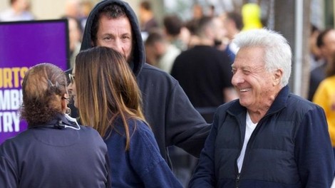 Ste že videli, kako lepo ženo ima legendarni igralec Dustin Hoffman?