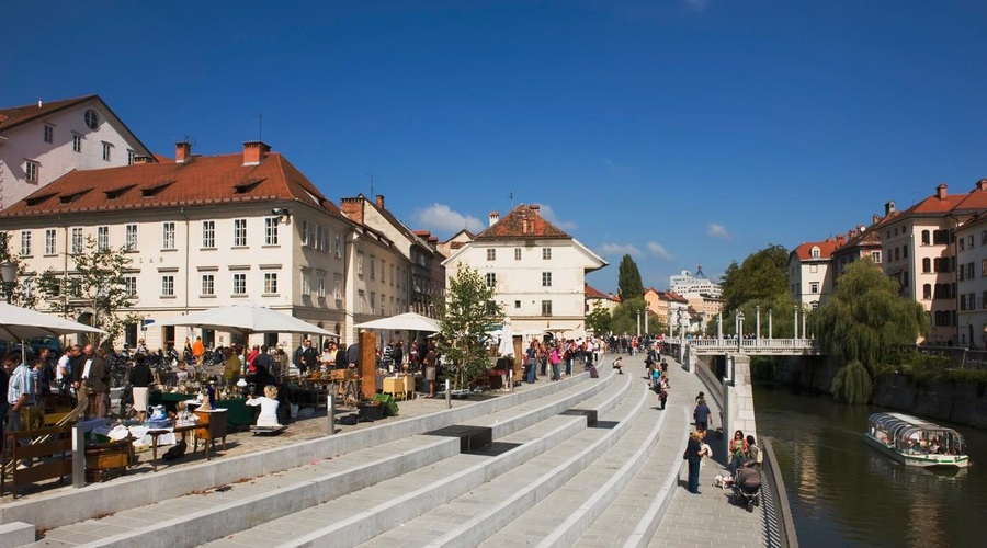 Ne boste verjeli, kdo ogroža plavajoče hiške na Ljubljanici (foto: Profimedia)