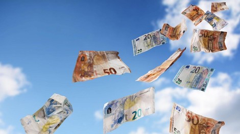 Saj ni res, pa je: v slovenski gostilni med ljudi razdelil 600.000 evrov