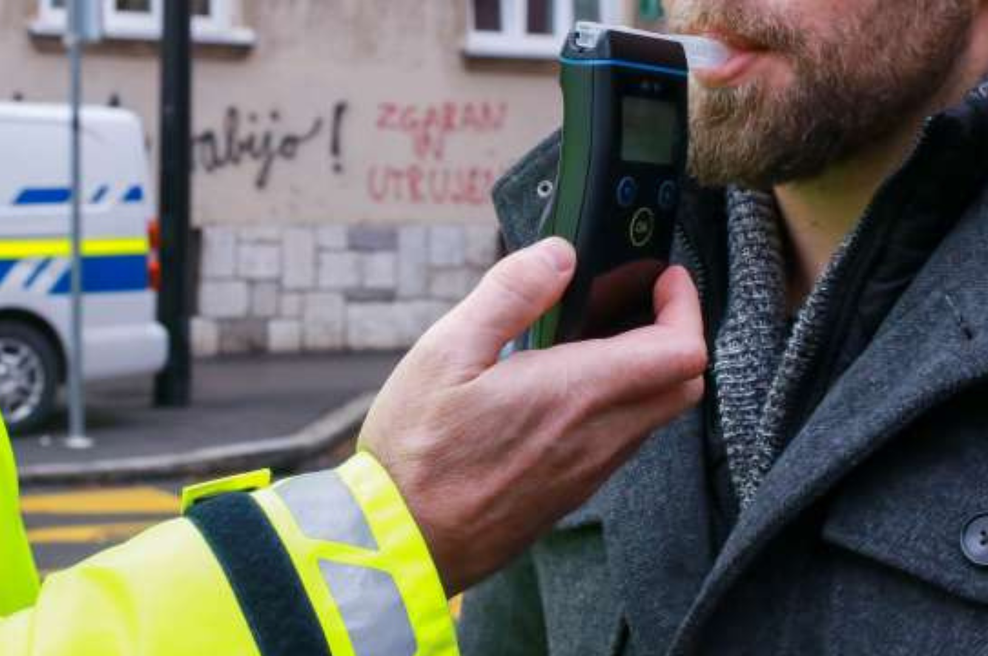 Maribor v marsičem štrli iz slovenskega povprečja (med drugim povzročijo manj prometnih nesreč pod vplivom alkohola) (foto: Nace Hočevar/STA)