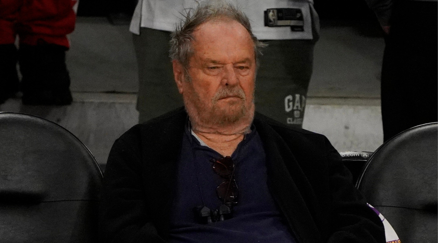 Jack Nicholson na košarkarski tekmi tarča verbalnega zbadanja (nanj sta se spravila brata srbskega zvezdnika) (foto: Profimedia)