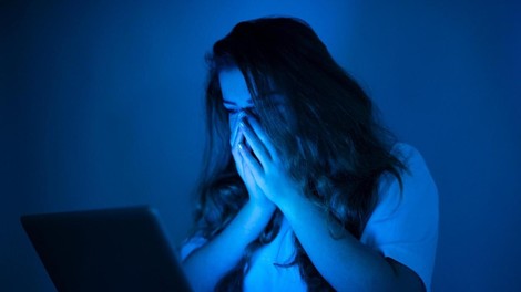 Spletni goljufi Slovenko oškodovali za neverjetno količino denarja