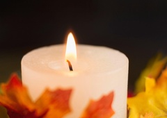 Nenadna smrt: zaradi alergijske reakcije umrl zvezdnik znane TV-oddaje