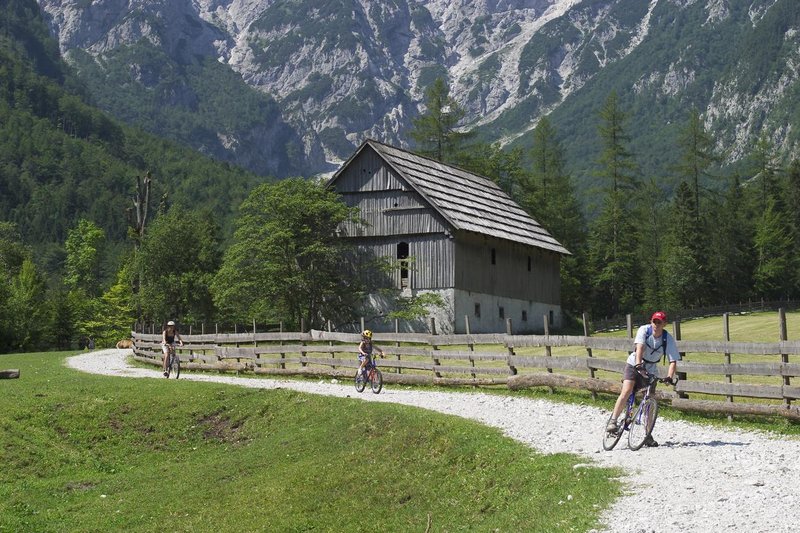 S svojo blagovno znamko so v svet koles za freeride vstopil že leta 2003, novi program koles pa se osredotoča predvsem na alpska in predalpska območja.