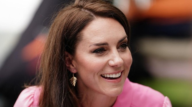 Kate Middleton ne sme dajati avtogramov (razlog vas bo presenetil) (foto: Profimedia)