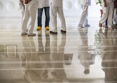 Zdravniki in zobozdravniki se bodo podali na ulice: kaj to pomeni za vaš termin?