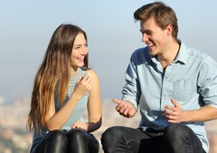 Meja med prijateljstvom in ljubeznijo je tanka: 4 astrološka znamenja so nagnjena k temu, da se zaljubijo v svoje najboljše prijatelje