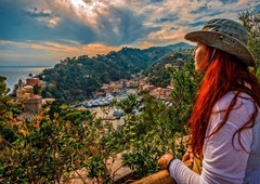 Turistični biser preplavili turisti, župan uvedel drastične ukrepe: kazni tudi do 270 evrov!