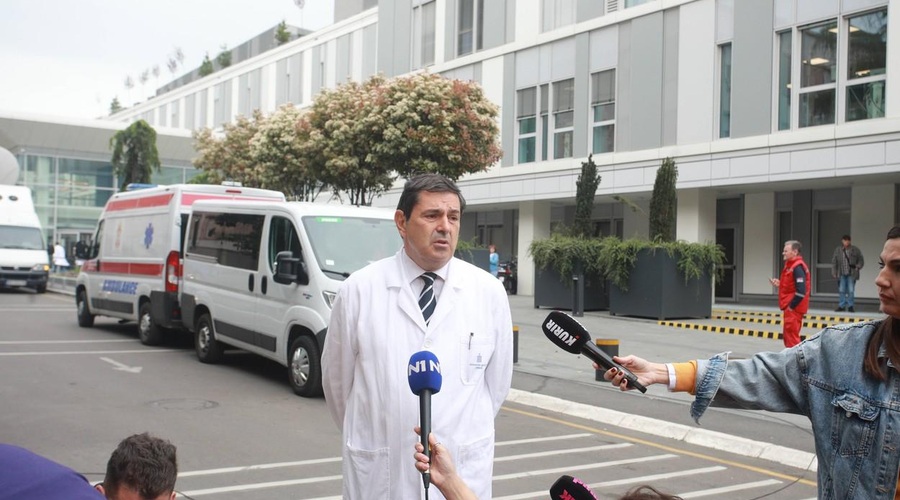 BEOGRAD: mladoletni morilec vsak dan sprašuje, kdaj bo izpuščen: 'Pravi, da ni razloga, da bi bil še v kliniki' (foto: profimedia)