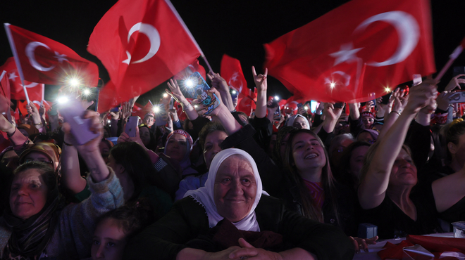 Težko pričakovane volitve v Turčiji: na ulicah več mest izbruhnilo veliko navdušenje (foto: Profimedia)